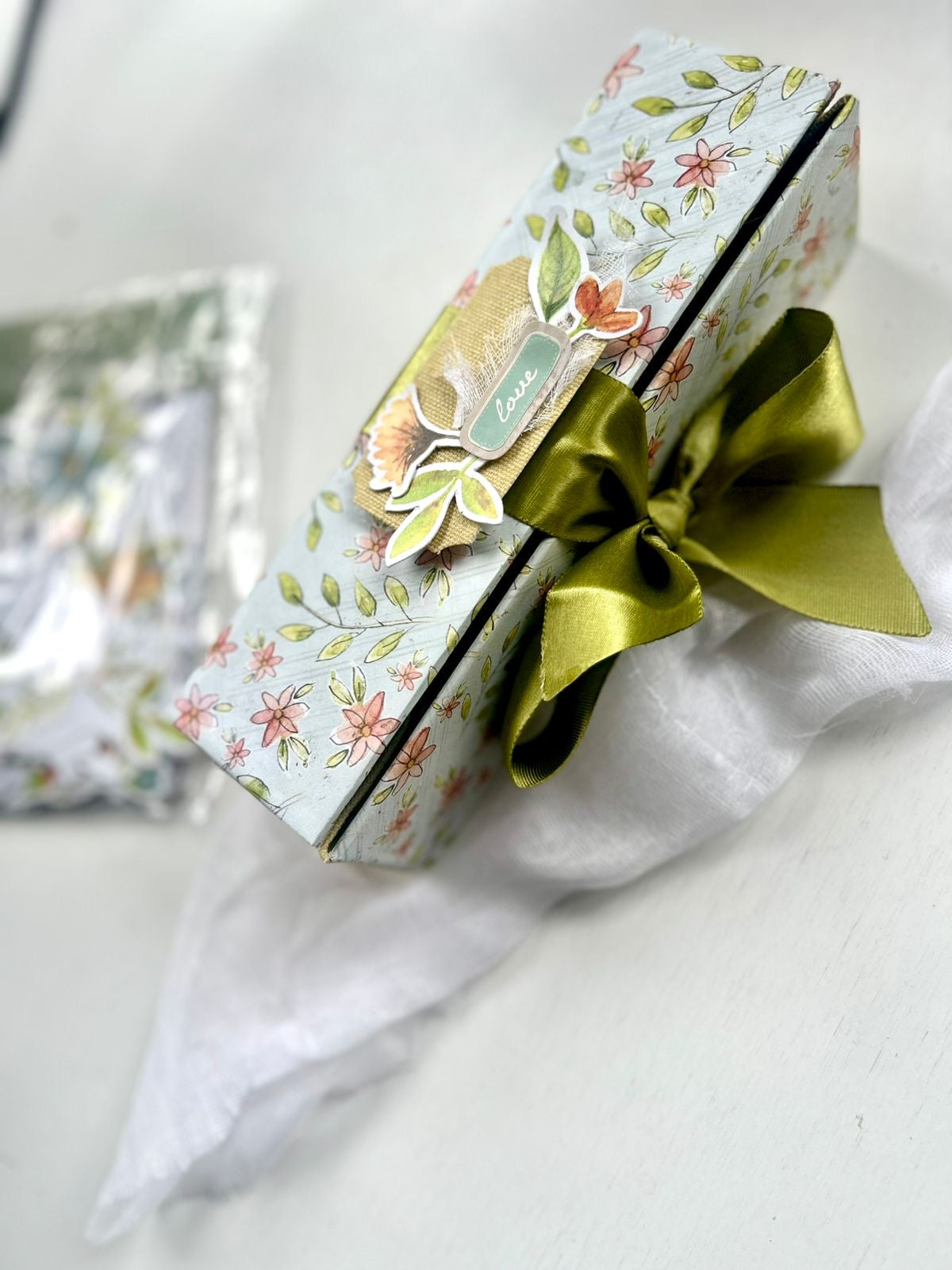 Gift Box- TUTORIAL Only