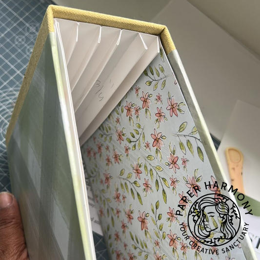 Scrapbook Base with Hinge Binding - TUTORIAL Only