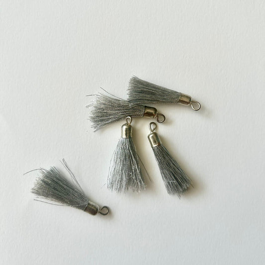 Silver Silk Tassels (Small)